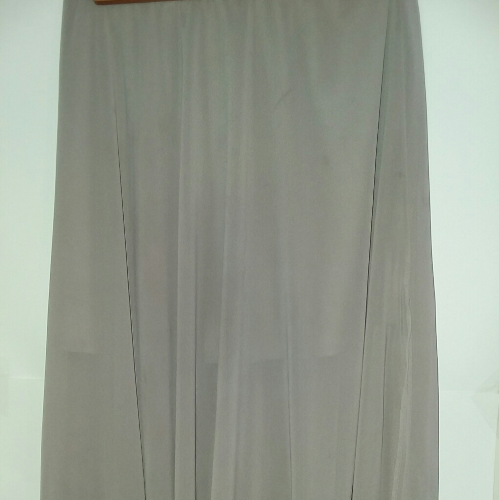 Soprano Size S gray skirt